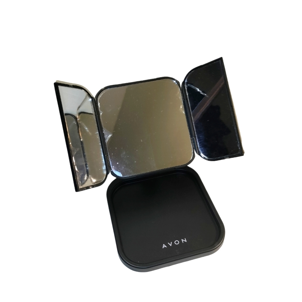 Collapsible vanity mirror